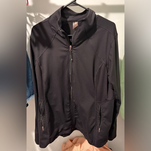 CALIA by Carrie Underwood Jackets & Blazers - {CALIA} by Carrie Underwood Workout Jacket Sz 2X